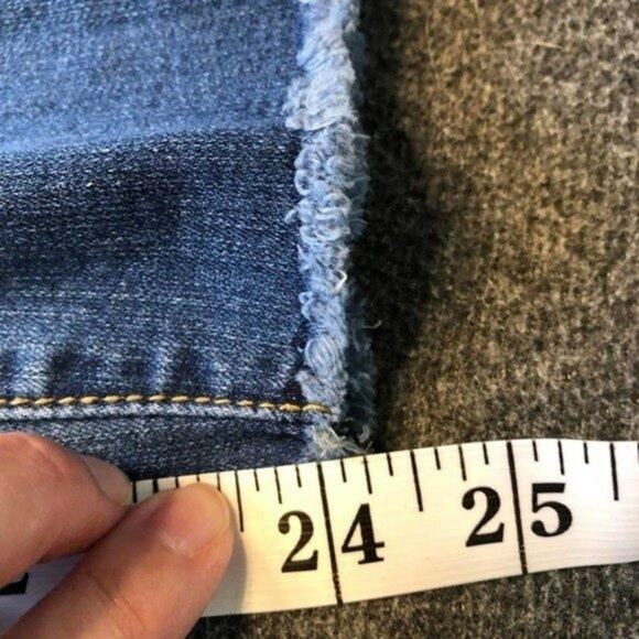 BUS STOP Jeans Medium Wash Distressed Skinny Raw Hem Stretch Jeans Juniors 9/29 - Picture 11 of 12